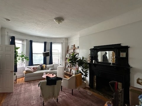 Primary Photo - 591 Beacon St