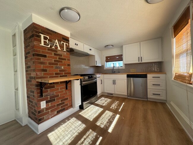 Building Photo - Fountain Apartments