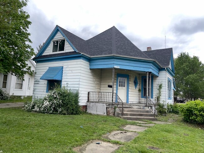 Primary Photo - 103 N Beard St