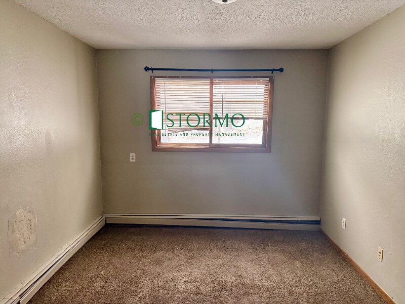 Building Photo - 519 14th St S