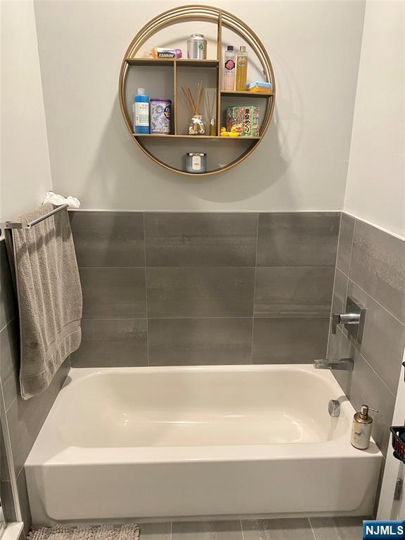 Building Photo - 237 Lincoln Ave