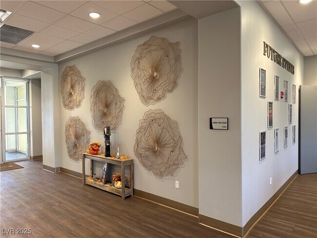 Building Photo - 7453 Crested Quail St