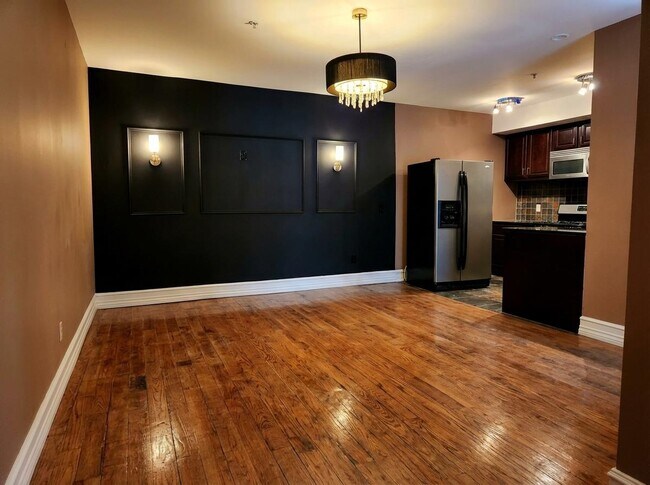 Building Photo - 115 20th St