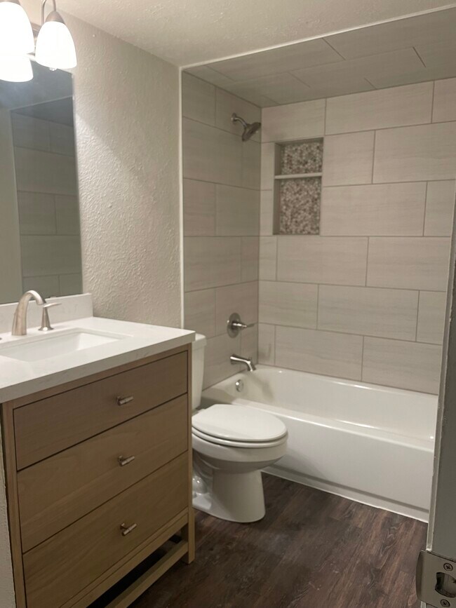 Building Photo - 6813 Arborbrook Dr