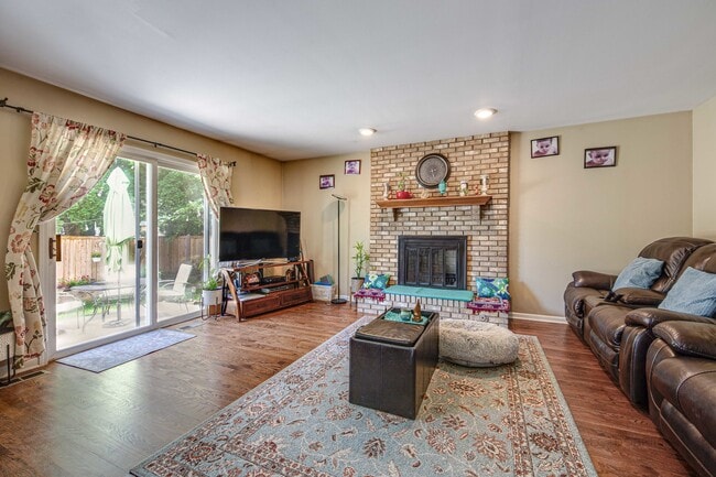 Building Photo - 2238 Gleneagles Dr