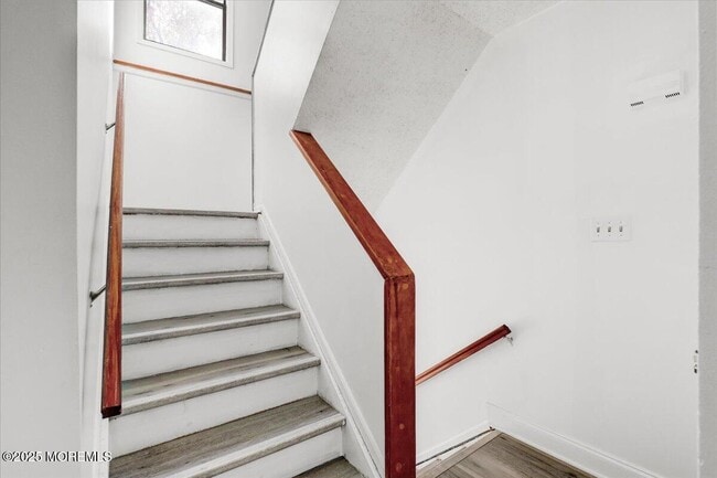 Building Photo - 12 Lone Star Ln