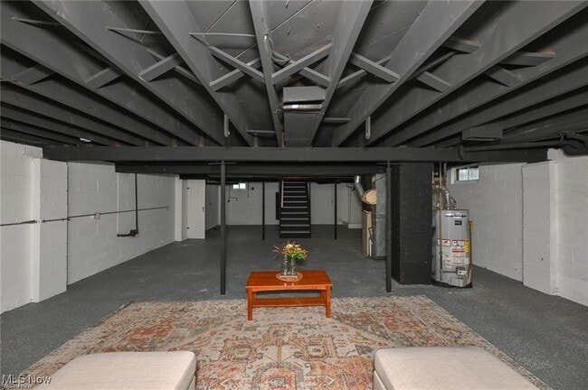 Building Photo - 357 E Paige Ave