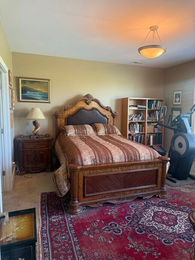 Building Photo - Rare Find- Home for Rent in the Knolls Community