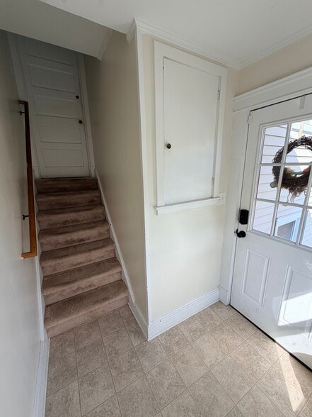 Entrance - 103 Birdsey Ave