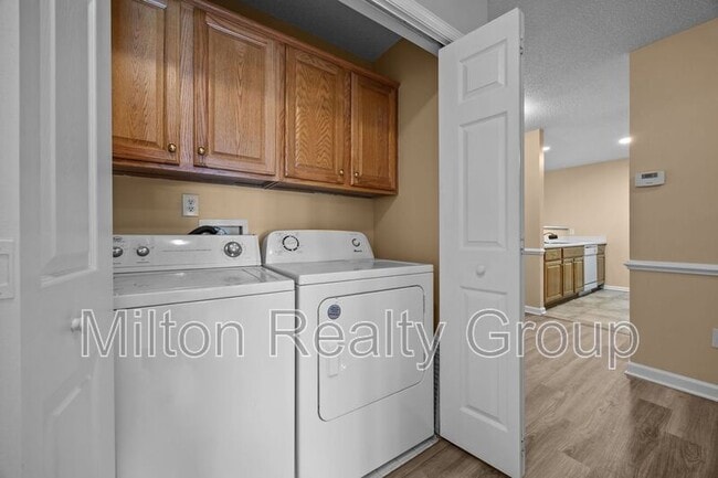 Building Photo - 101 Fairwoods Ct