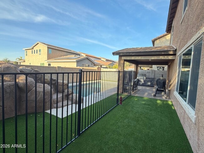 Building Photo - 25706 122nd Ave