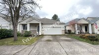 Building Photo - Spacious 3BR/2BA Home with Fenced Backyard...