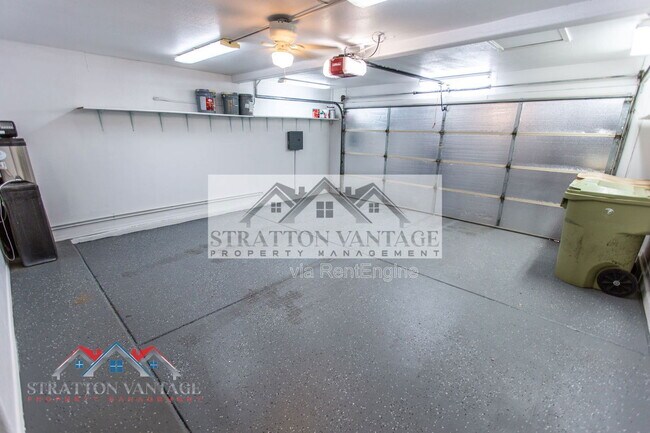 Building Photo - 7420 W Los Gatos Dr