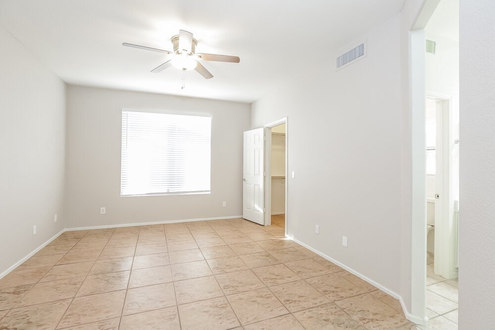 Building Photo - 6651 W Townley Ave