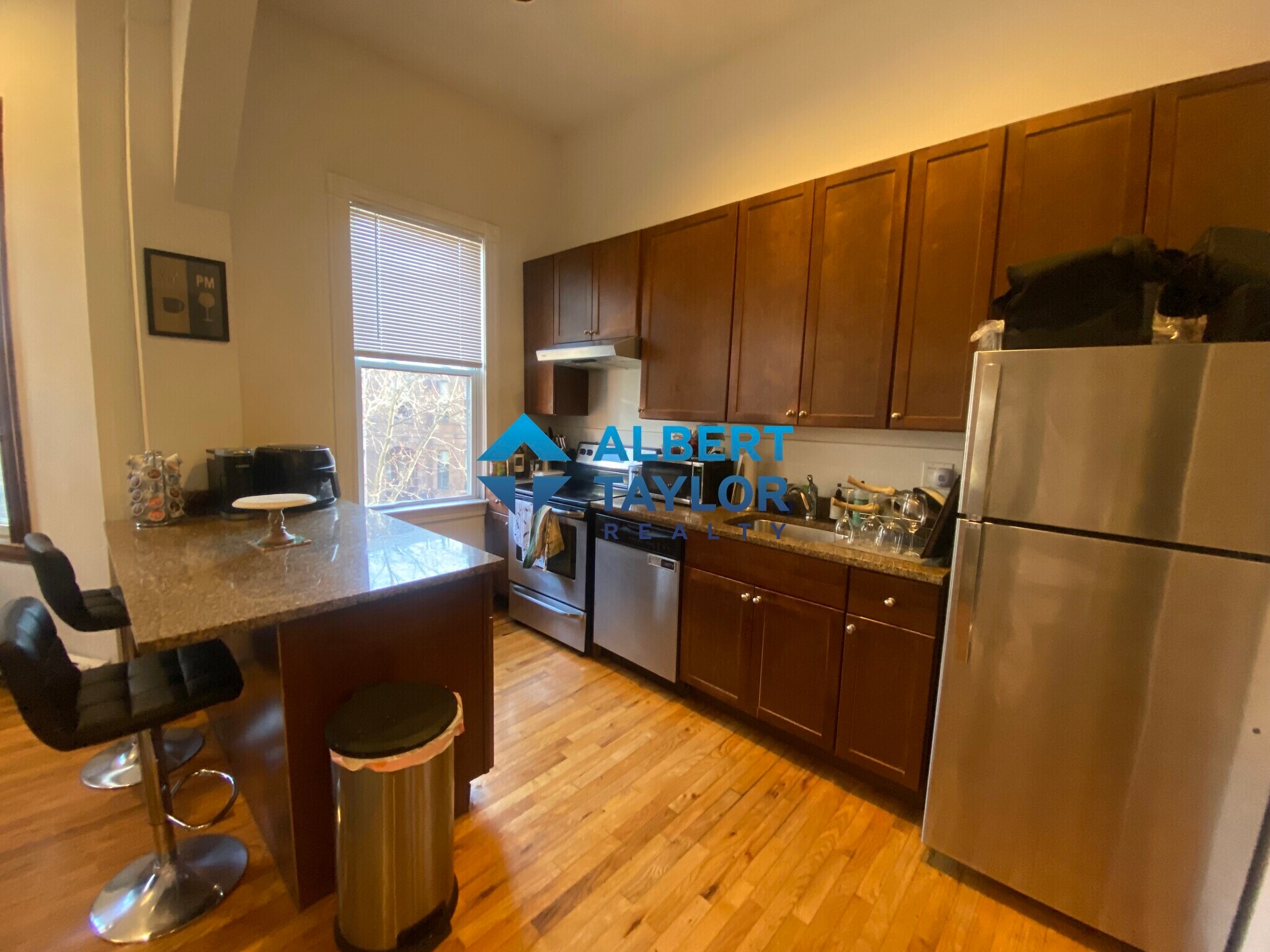 Building Photo - 14 Wigglesworth St