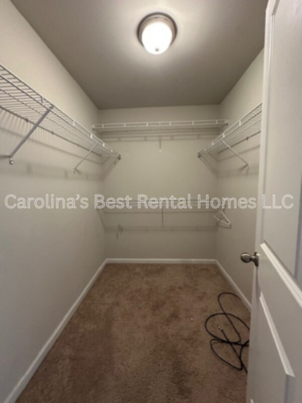 Building Photo - 257 Allans Mill Dr