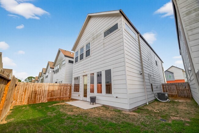 Building Photo - 4418 Bora Bora Ln