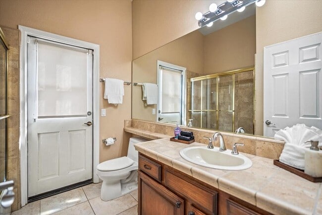 Building Photo - 41740 Jamaica Sands Dr