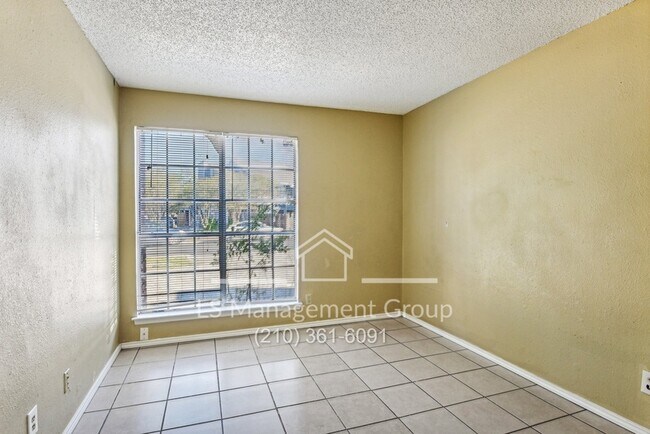 Building Photo - 6702 Windsor Hollow Dr