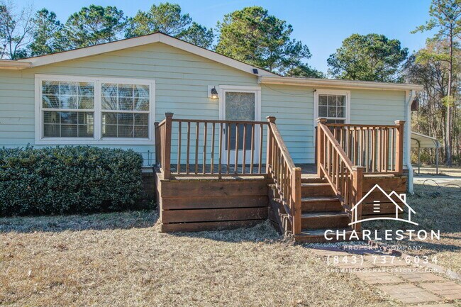 Building Photo - 1807 United Dr