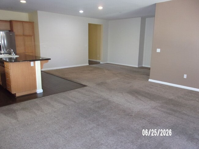 Building Photo - 2207 Gaviota Ct