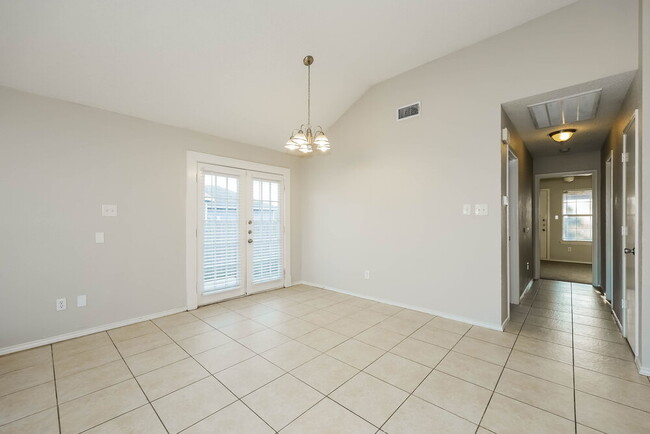 Building Photo - 1521 Becky Ln