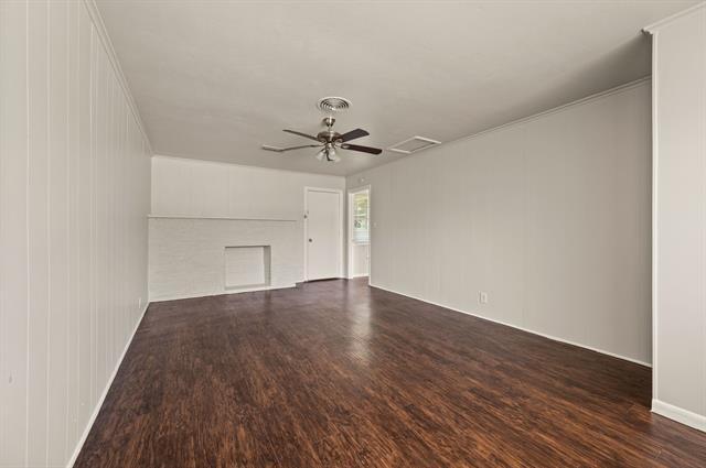 Building Photo - 5213 Santa Rosa Dr