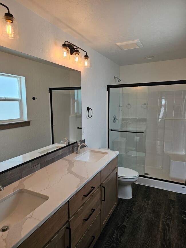 Building Photo - Brand New Beautiful 4 bedroom Home in Rathdrum!