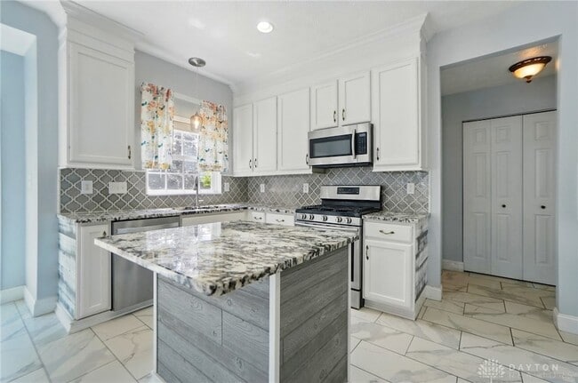 Building Photo - 2139 Pacer Trail