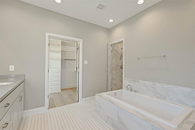 Building Photo - 25242 Calhoun Creek Dr