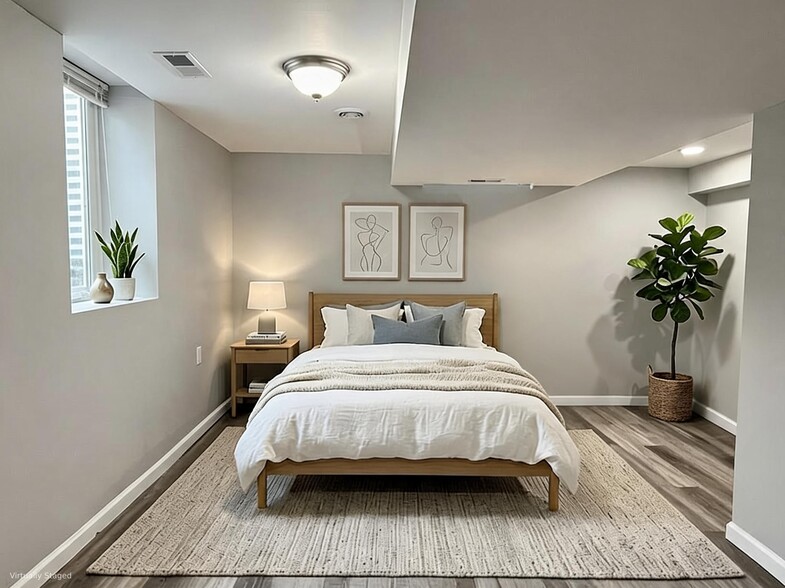 Building Photo - 2838 Continental Dr