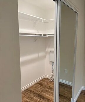 Building Photo - 6657 Enfield Ave