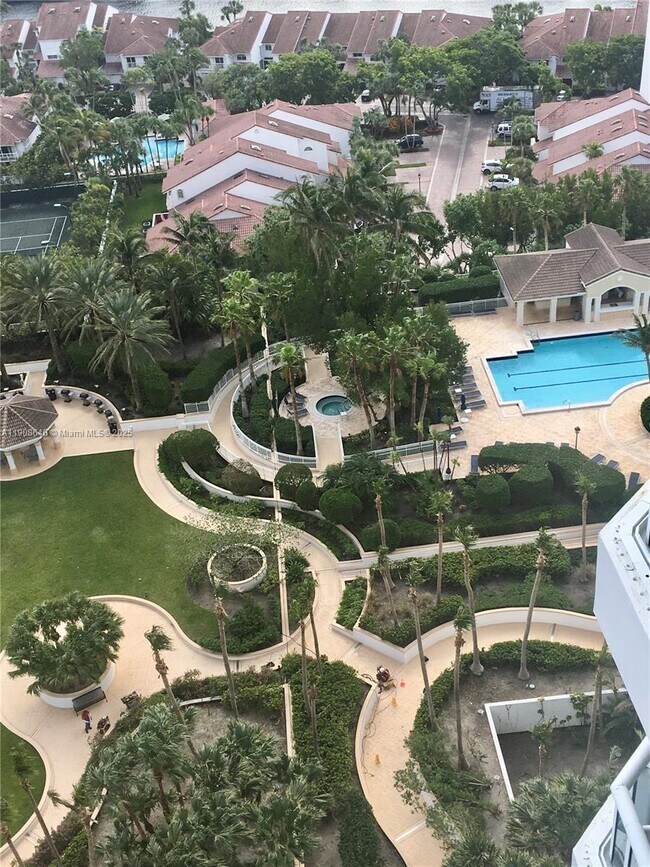 Building Photo - 21055 Yacht Club Dr