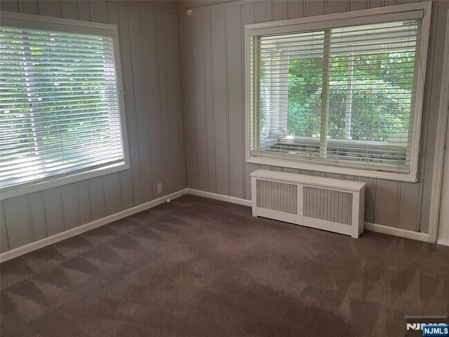 Building Photo - 606 Wyckoff Ave