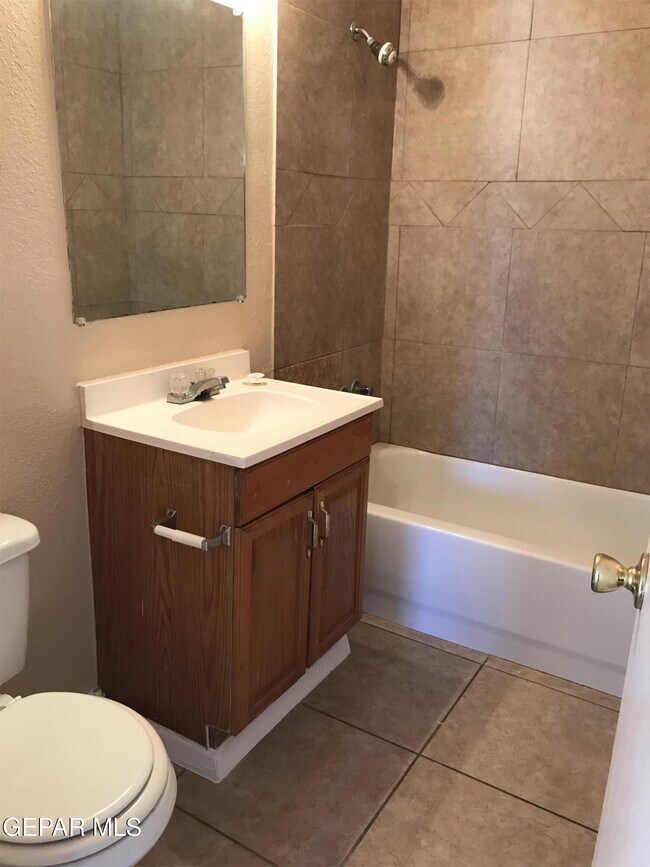 Building Photo - 8300 Capitan Cir