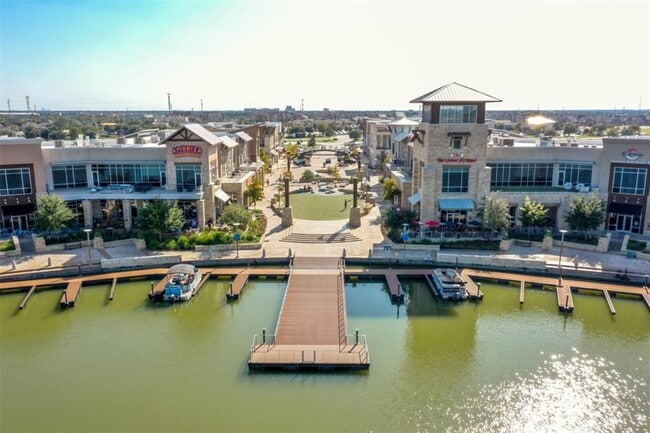 Building Photo - 17137 Wilthorne Colony Ct