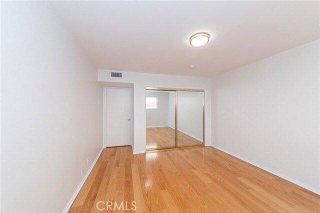 Building Photo - 818 S Lucerne Blvd