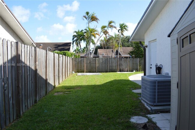 Building Photo - 13304 SW 102nd Terrace