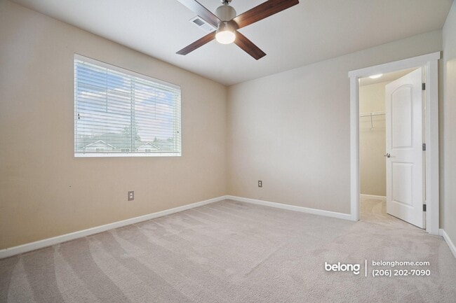 Building Photo - 16112-16181 81 Ave E