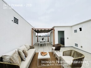 Building Photo - 2432 Penmar-203