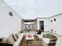 Building Photo - 2432 Penmar-203