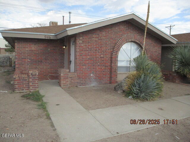 Primary Photo - 946 Montera Rd