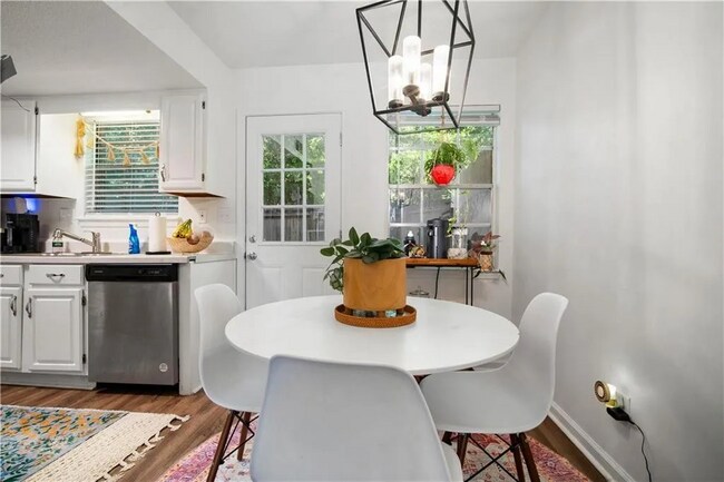 Building Photo - 128 Du Rhu Dr