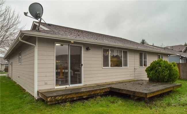 Building Photo - 2731 176th St NE