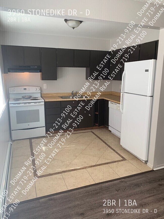 Building Photo - 3950 Stonedike Dr