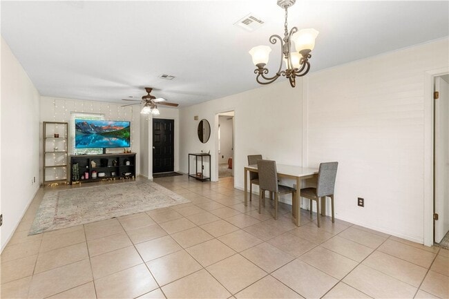Building Photo - 2502 Waterwood Ln