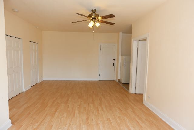 Building Photo - 4856 N Damen Ave