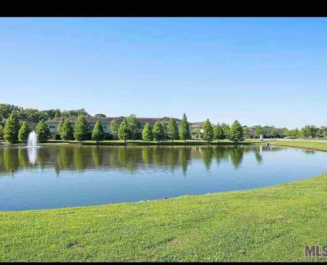 Building Photo - 3 Bedroom Furnished Rental Near LSU|All utilities included|Short Term & Long Term Options Available