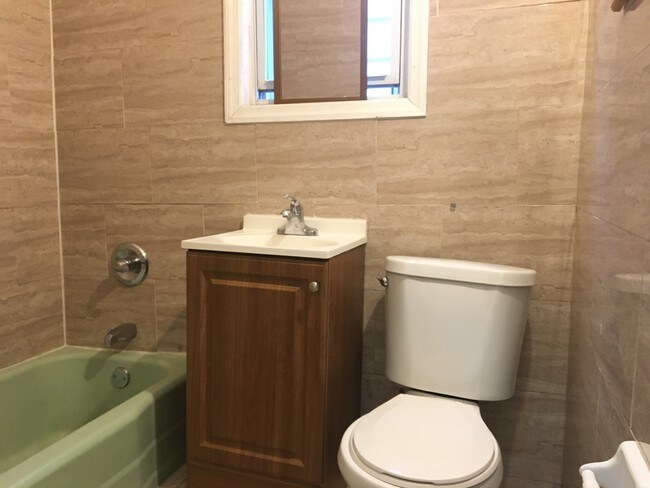 Building Photo - 164 Armstrong Ave