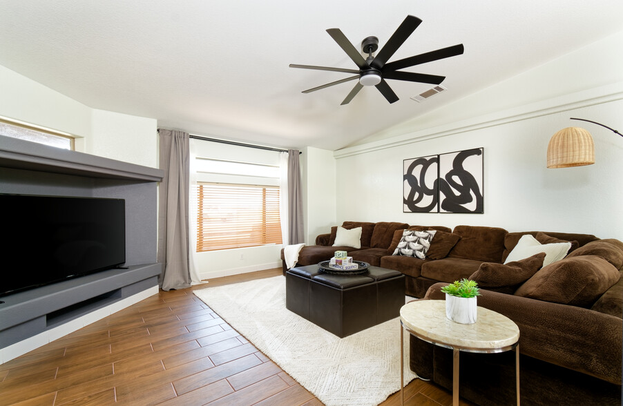 Living Room with 65 inch flat screen - 11333 Desert Trailways Ln